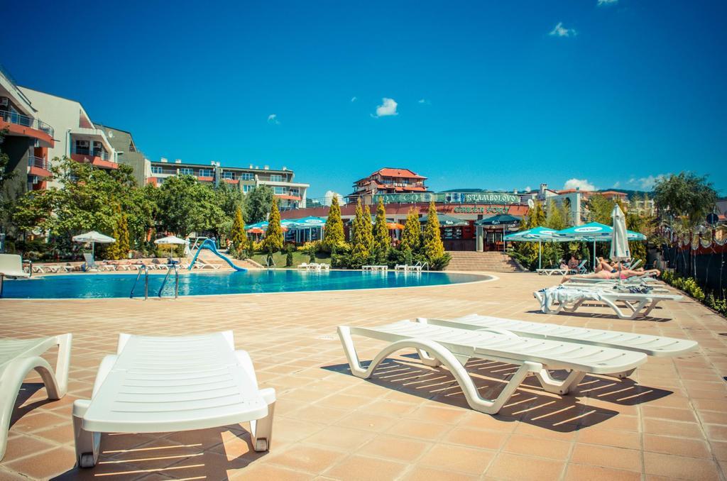 Gt Green Fort Beach Apartments Sunny Beach Exterior foto