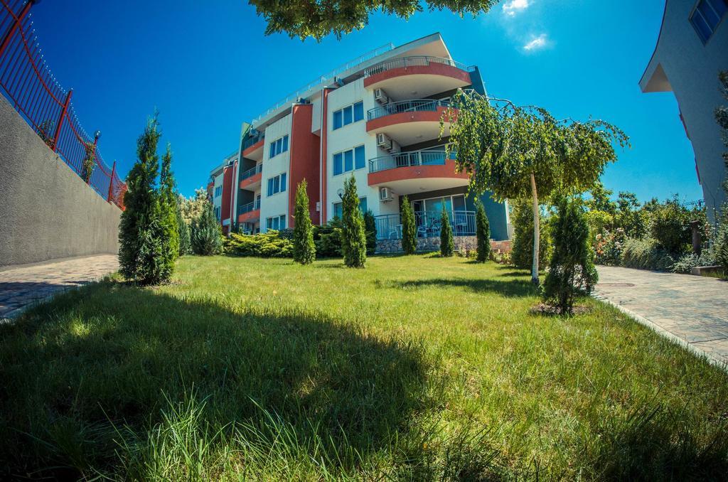 Gt Green Fort Beach Apartments Sunny Beach Exterior foto