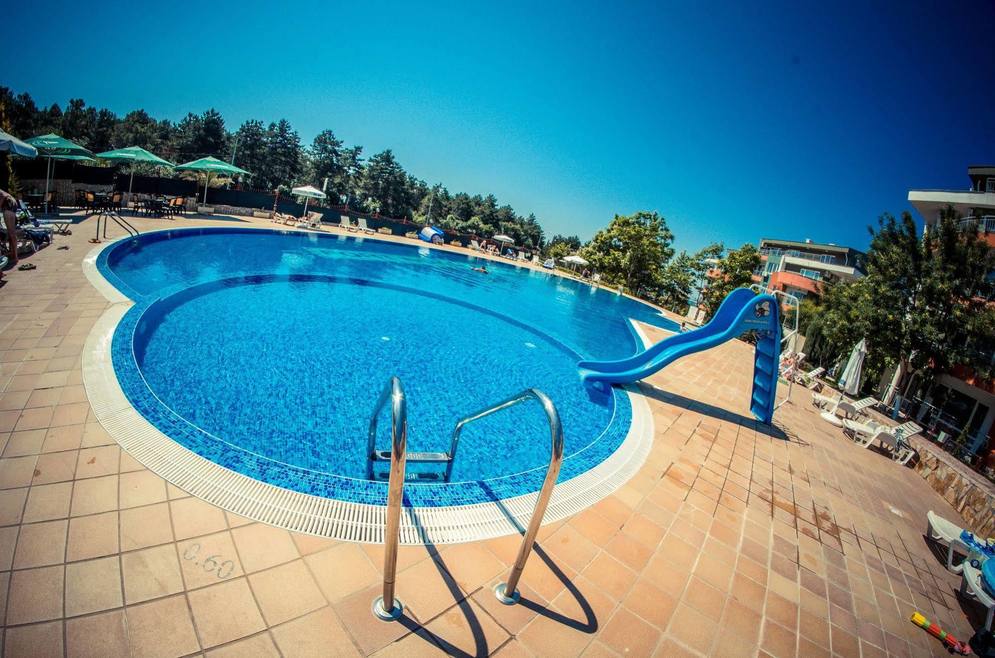 Gt Green Fort Beach Apartments Sunny Beach Exterior foto