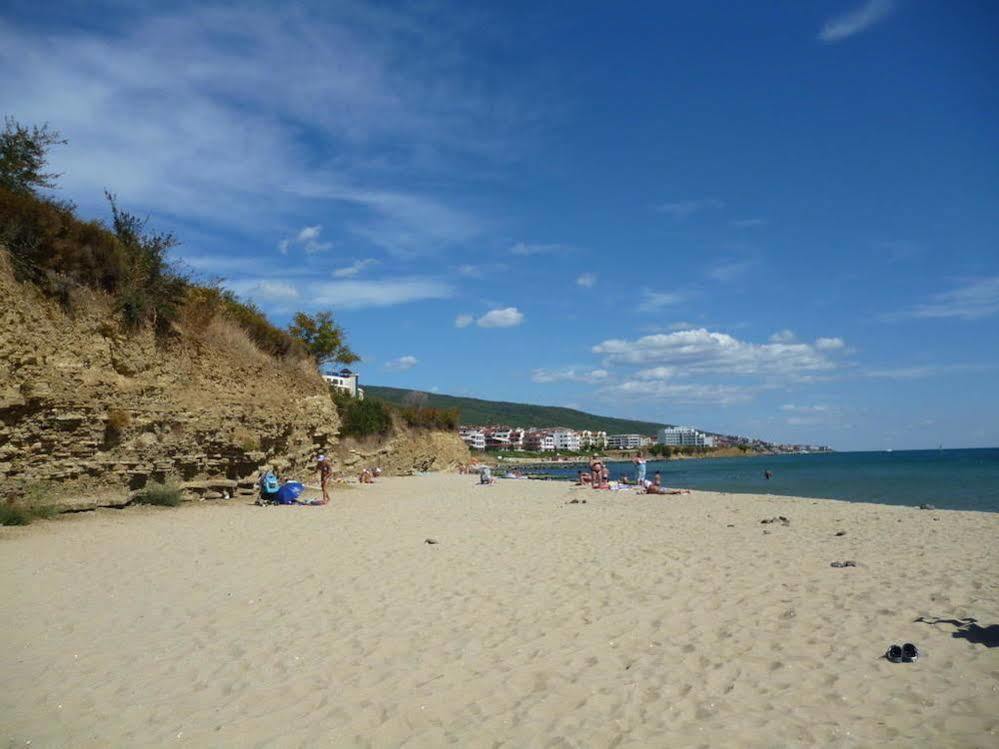 Gt Green Fort Beach Apartments Sunny Beach Exterior foto